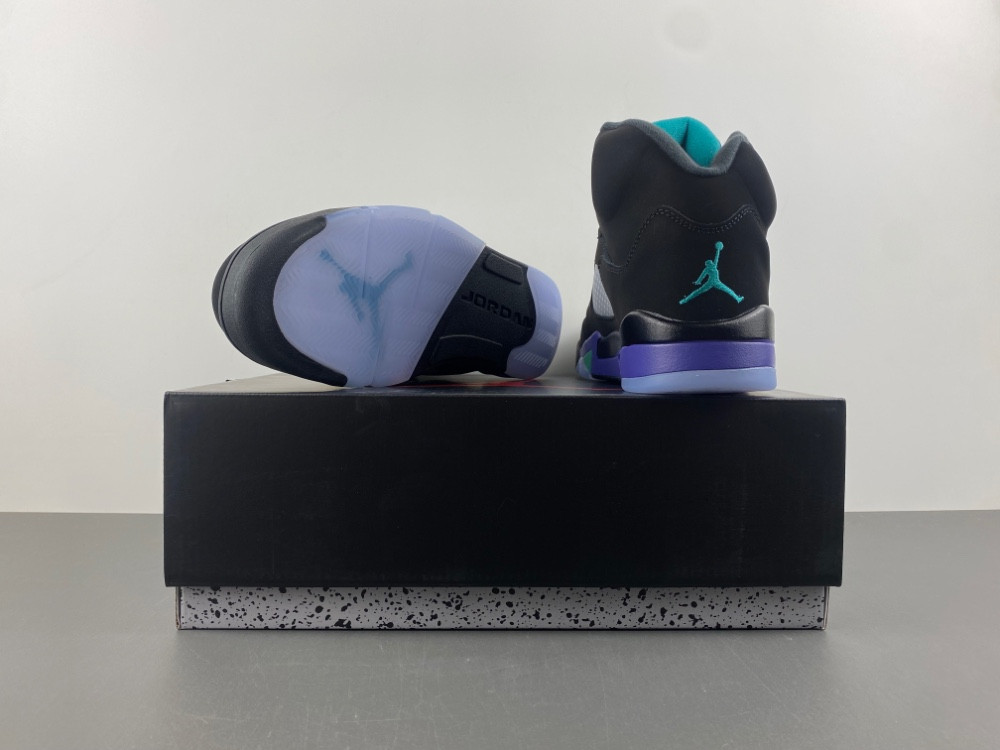 Air Jordan 5 Retro