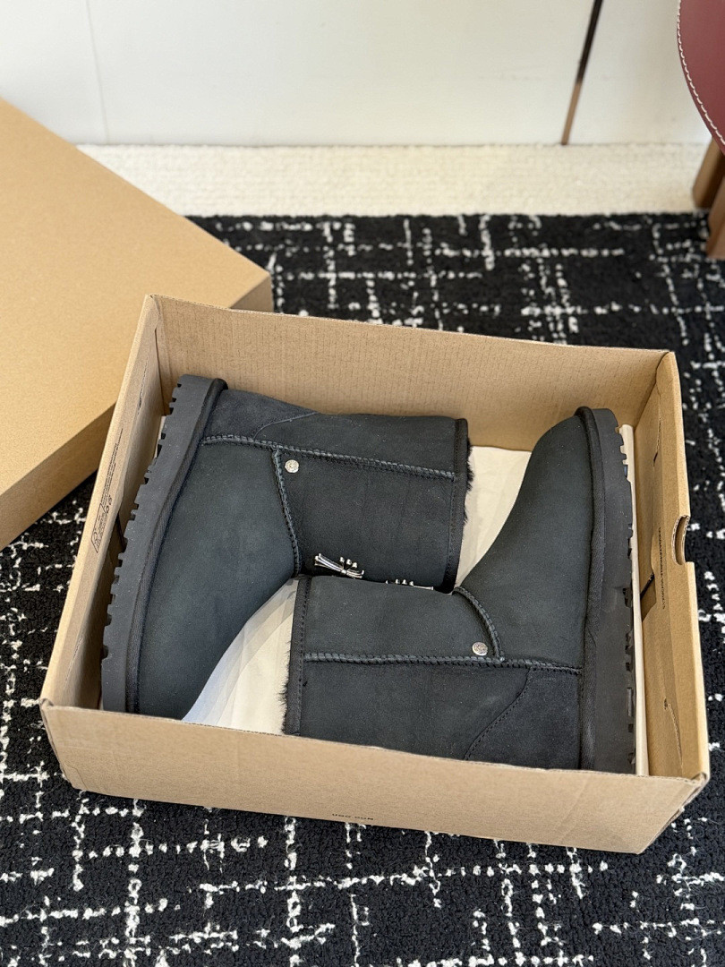 ugg x Ch*0me He**ts boots