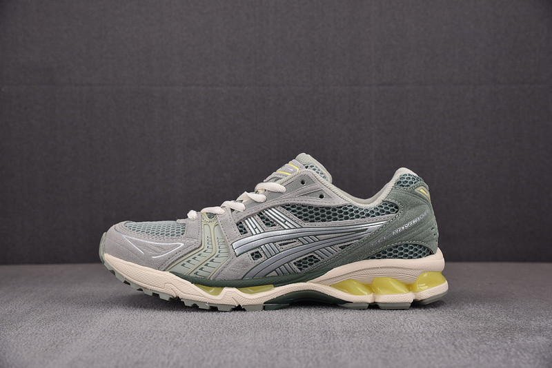 As*ic*s gel kayano 14 