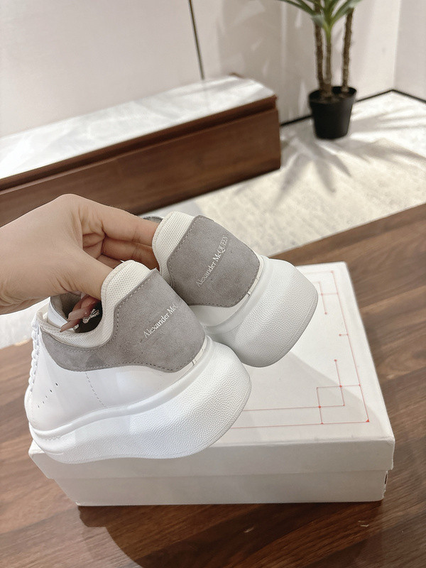 a1exa*der Mcqv*en sneaker