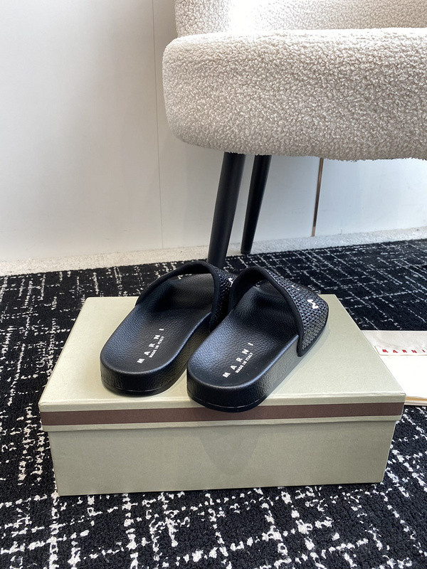 MARNI EMBROIDERED-LOGO SLIDES