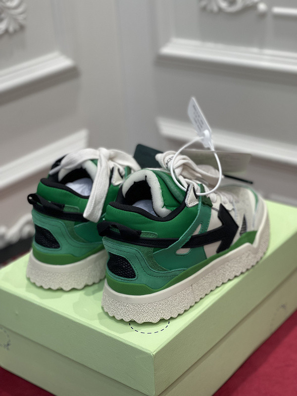 Off-White c/o Virgil Abloh