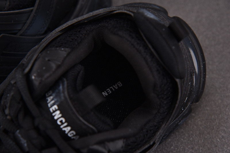 Ba*len*cia*ga track 542436 wtrhw 1090