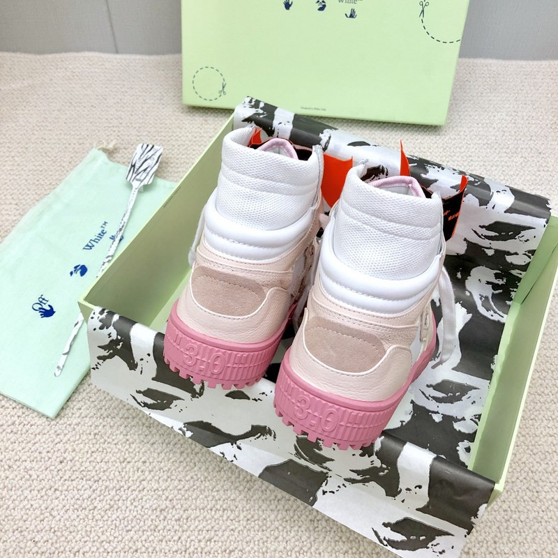 Off-White c/o Virgil Abloh