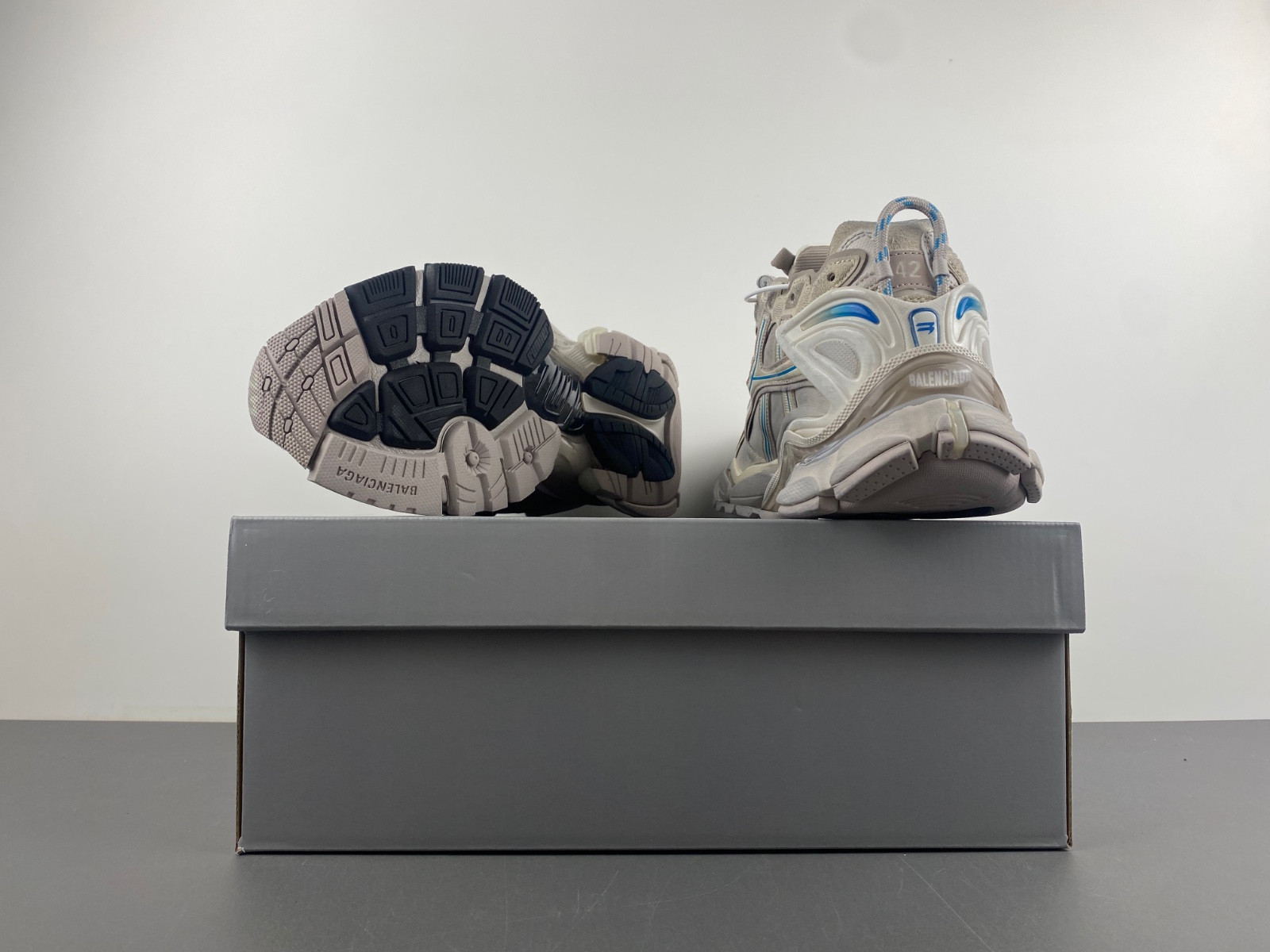 Ba*len*cia*ga runner 772774-w3rny-2240