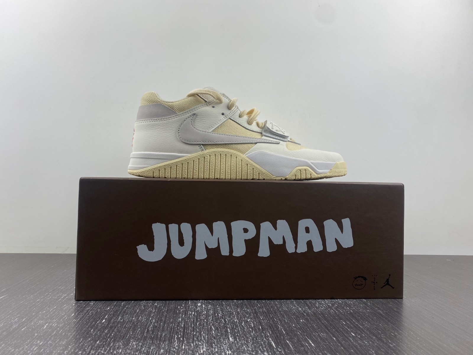 Travis Scott x Jordan Jumpman Jack Triple White FZ8117-003