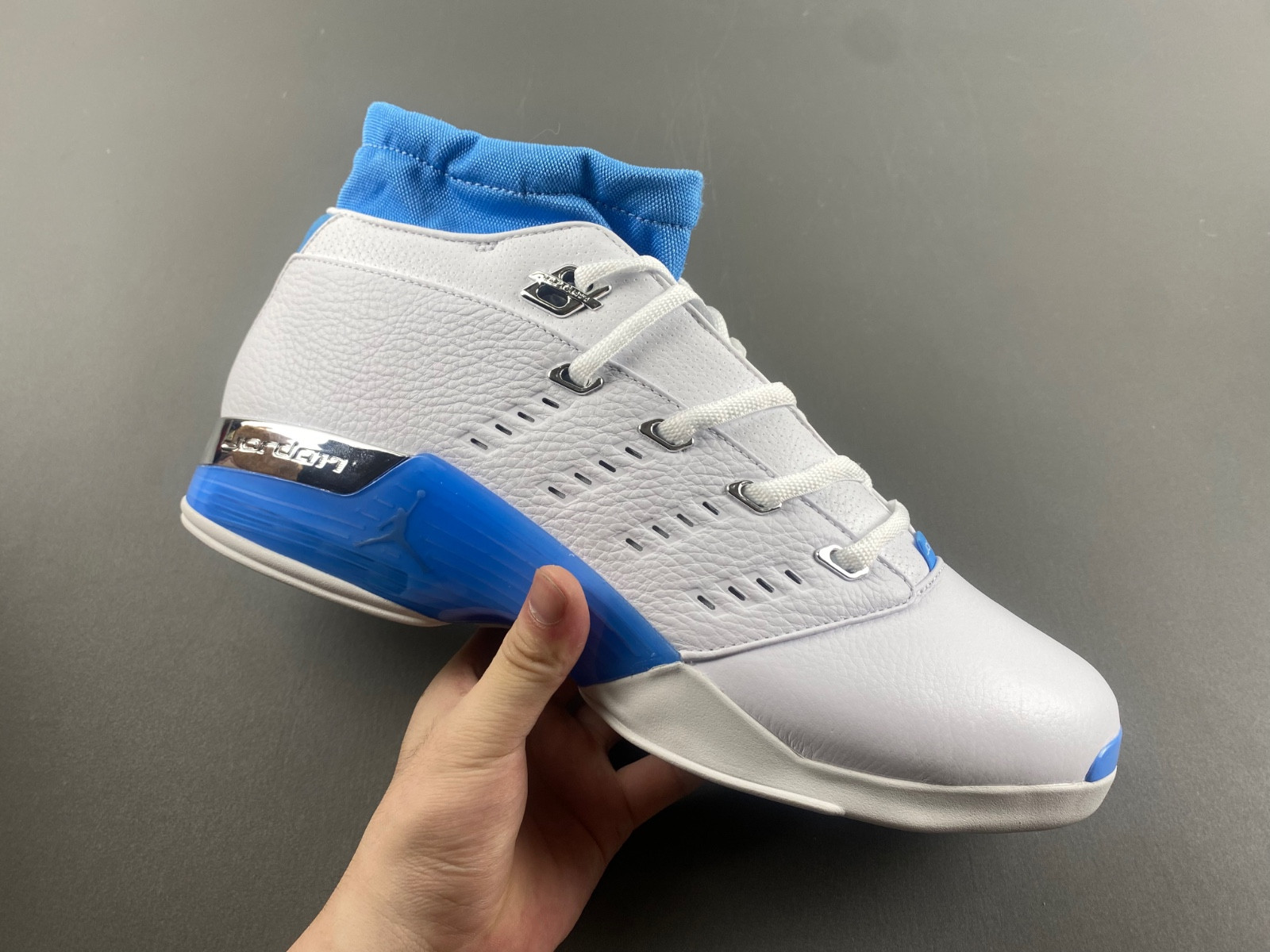 Air Jordan 17 Retro Low SP University Blue FJ0395-101