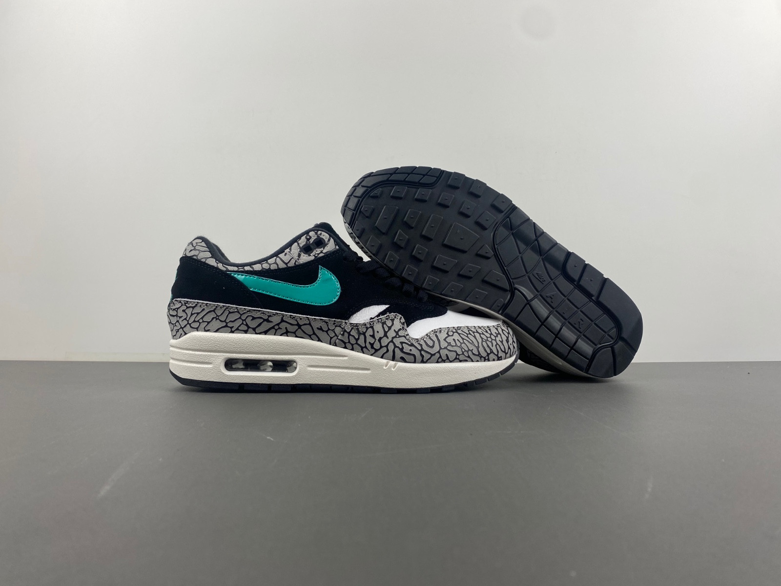 Air Max 1 Atmos Elephant - 908366-001