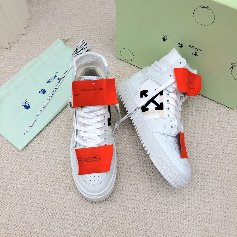 Off-White c/o Virgil Abloh