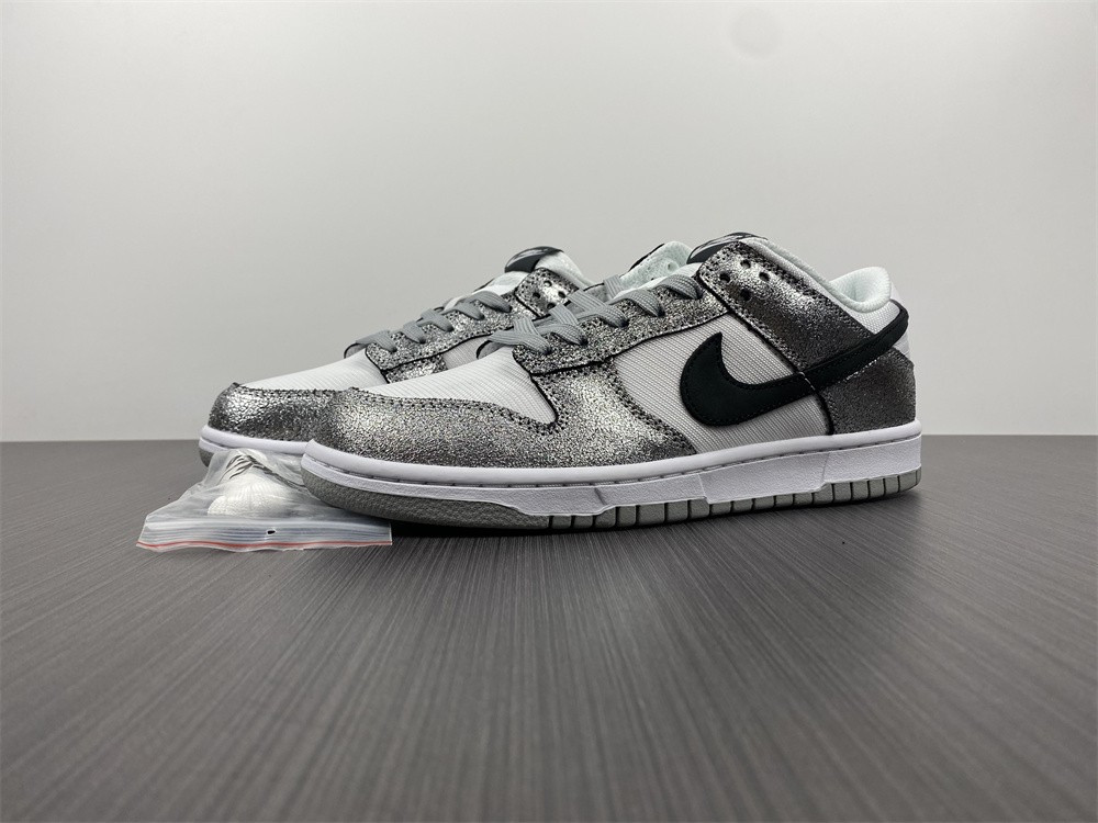 NIKE DUNK LOW SHIMMER DO5882-001