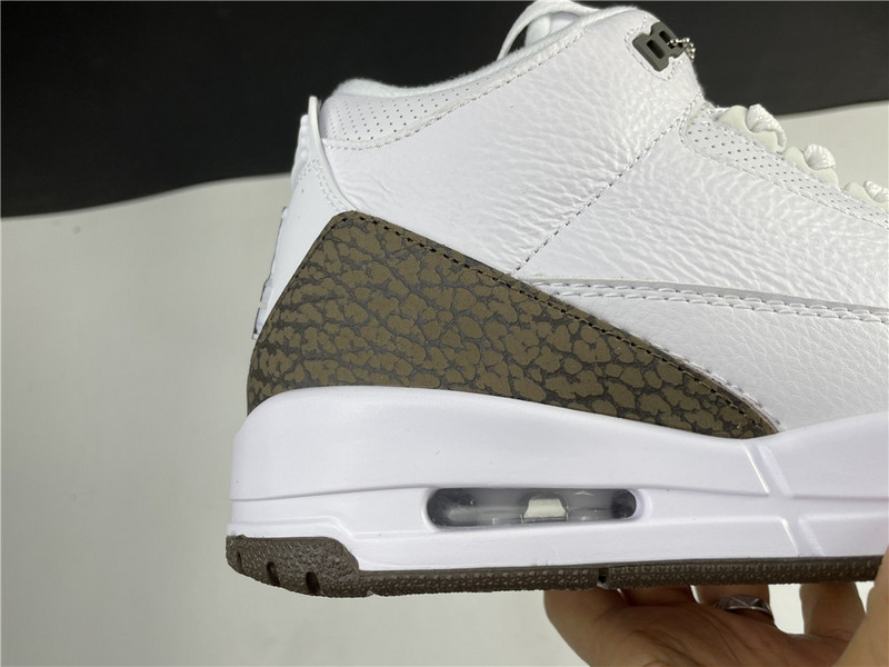 Air Jordan 3 “Mocha” 2018 Retro 136064-122