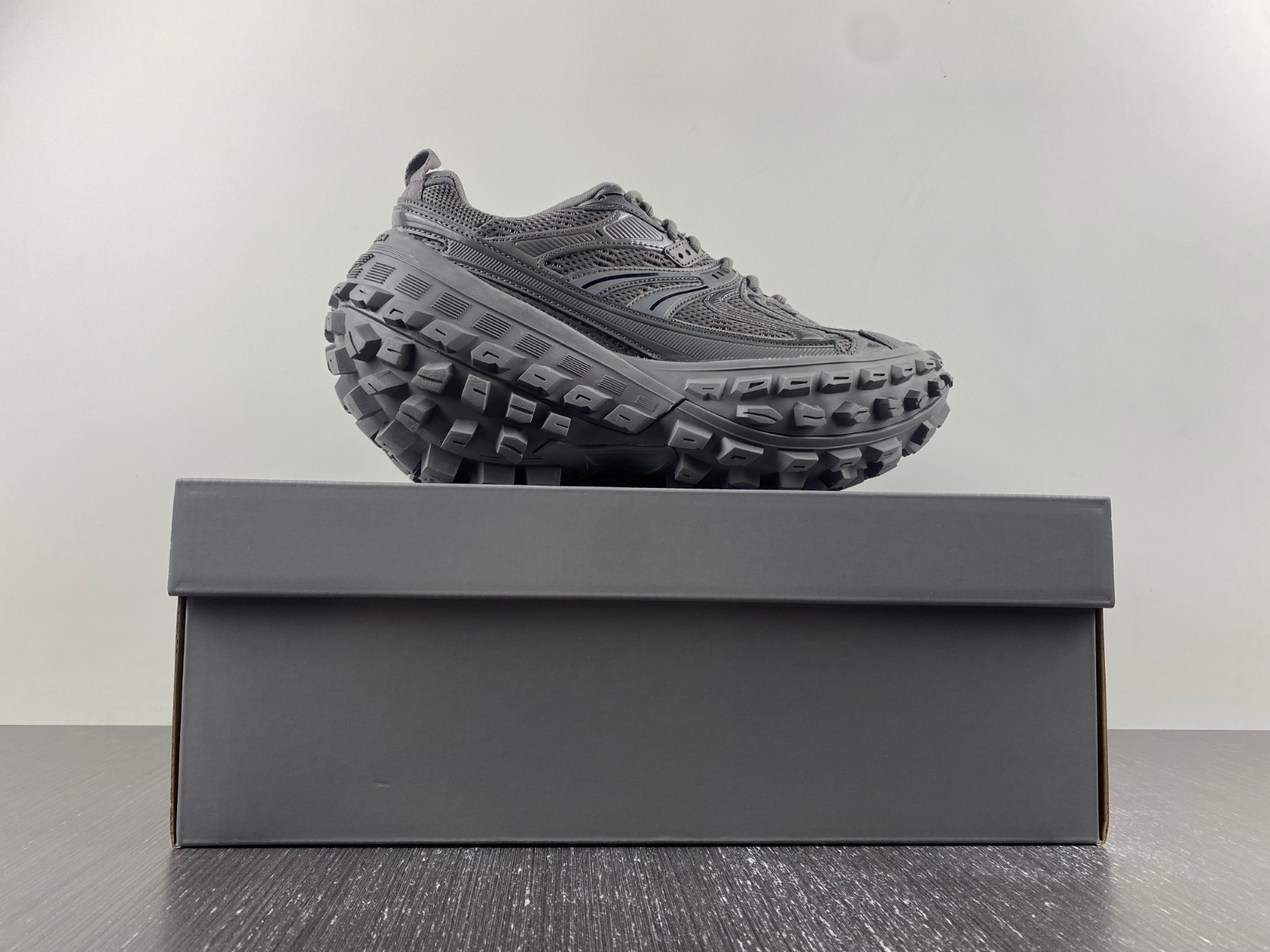 Ba*len*cia*ga bouncer chunky-sole sneakers