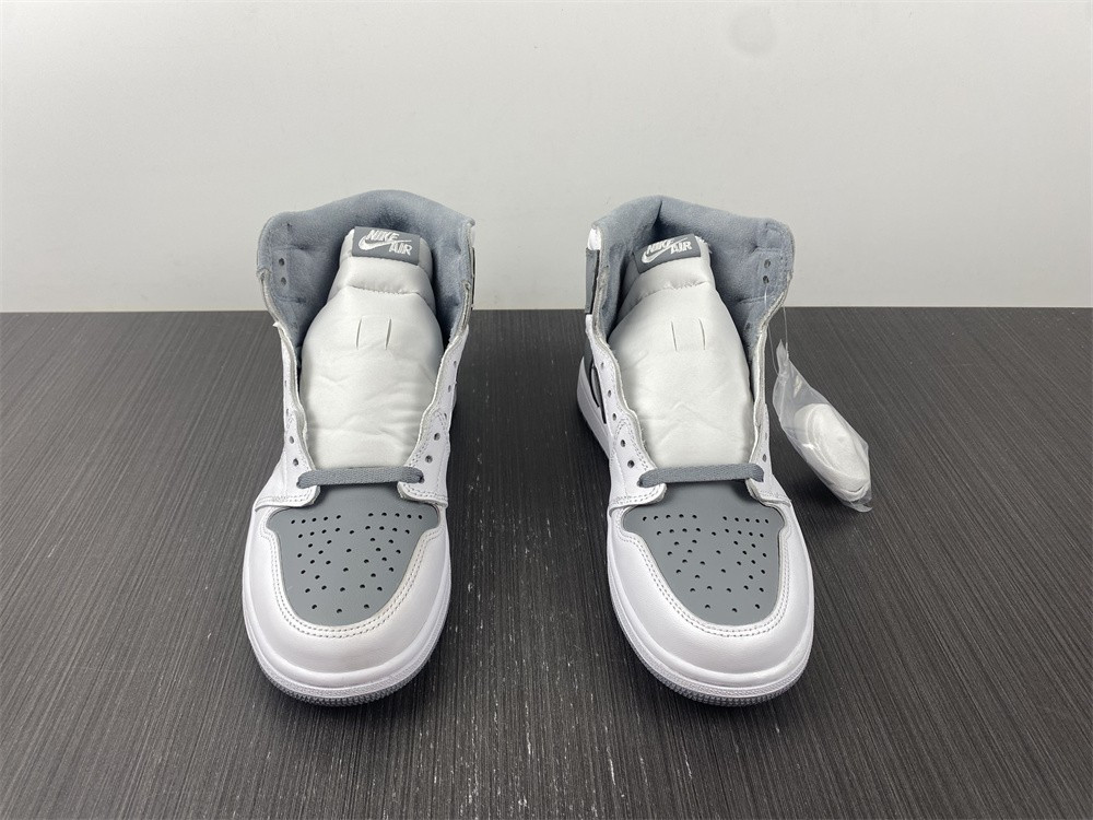 Air Jordan 1 High OG “Stealth” 555088-037