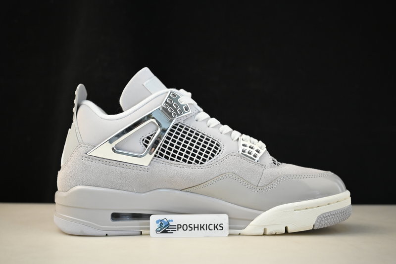 Air Jordan 4 Frozen Moments AQ9129-001