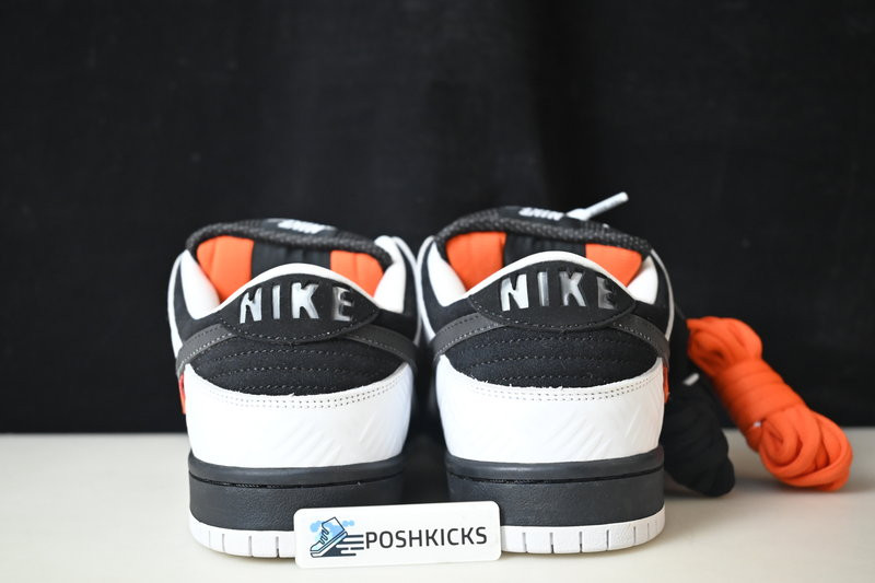 TIGHTBOOTH x Nike SB Dunk Low FD2629-100