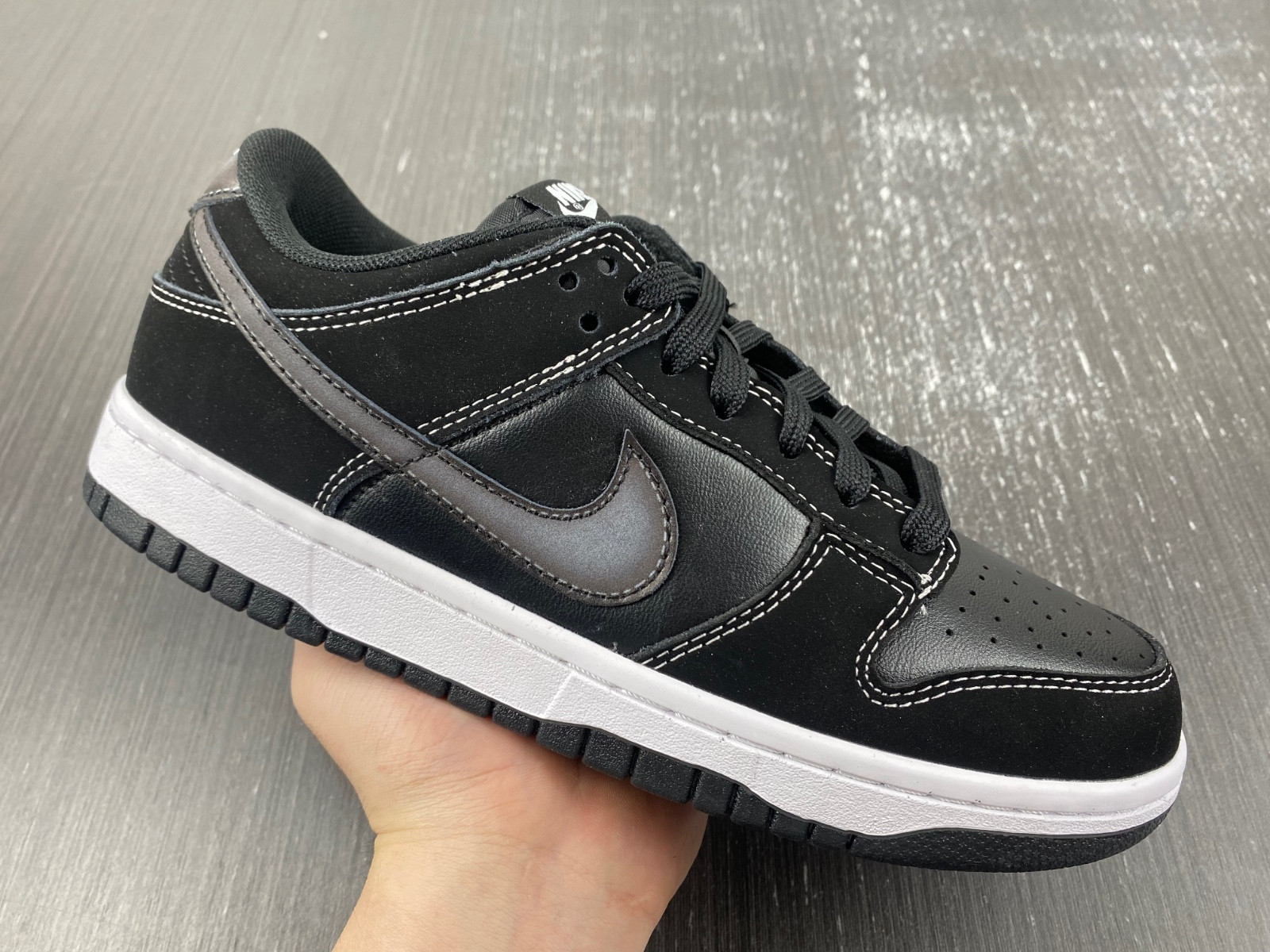 Nike Dunk Low "Black/Grey" (Airbrush) FD6923-001
