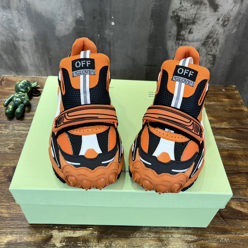 GLOVE SLIP ON in orange