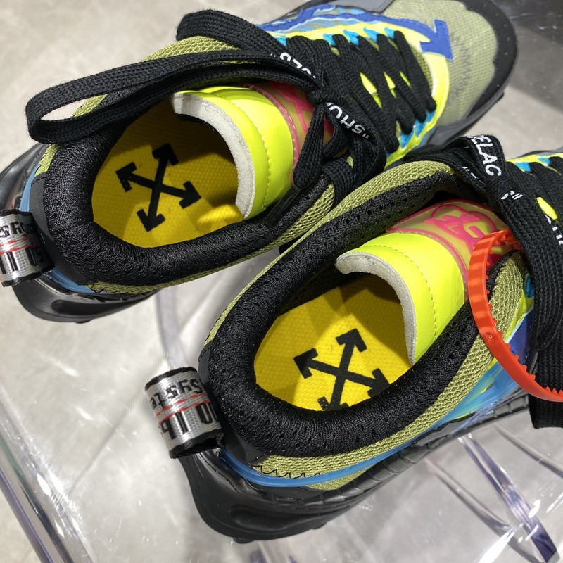 OW C/O ODSY-1000 SPORTS SHOES