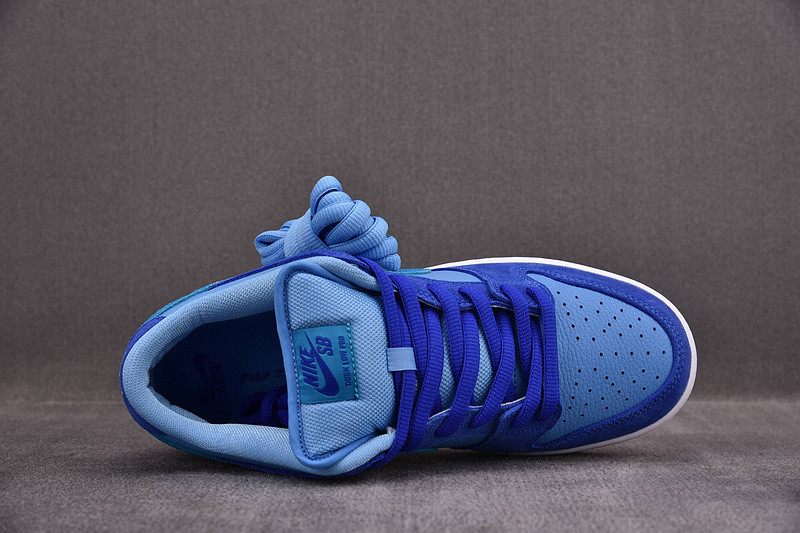 Nike SB Dunk Low Blue Raspberry DM0807-400