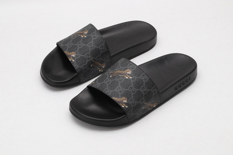 GUC LEATHER SLIDE