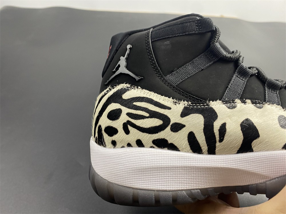AIR JORDAN 11 “ANIMAL INSTINCT” AR0715-010