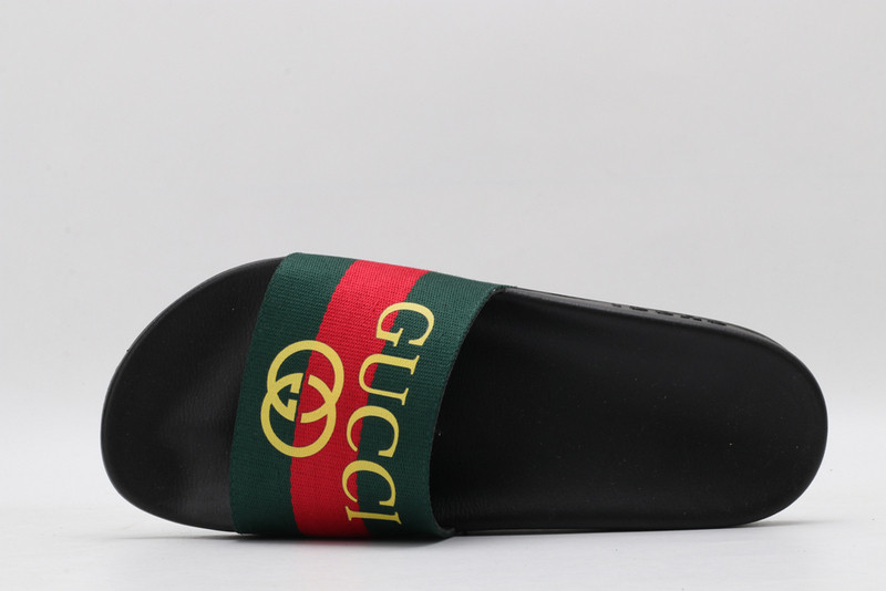 GUC LEATHER SLIDE