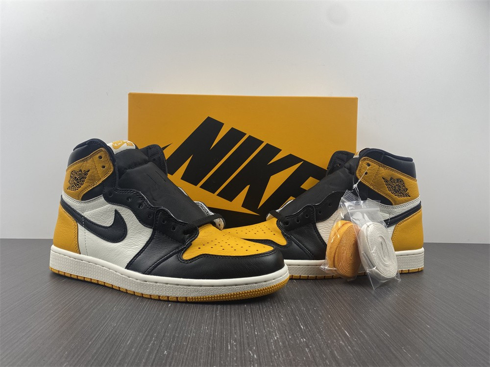 Air Jordan 1 High OG “Yellow Toe” 555088-711