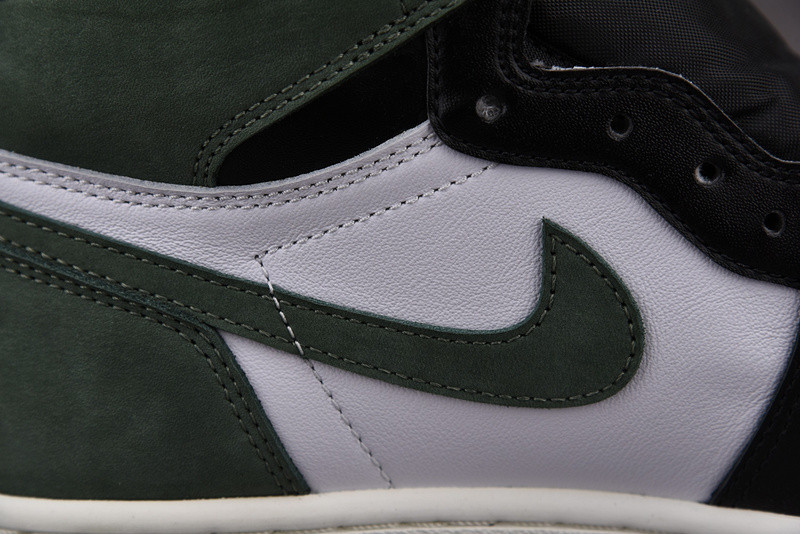 Jordan 1 Retro High Clay Green 555088-135