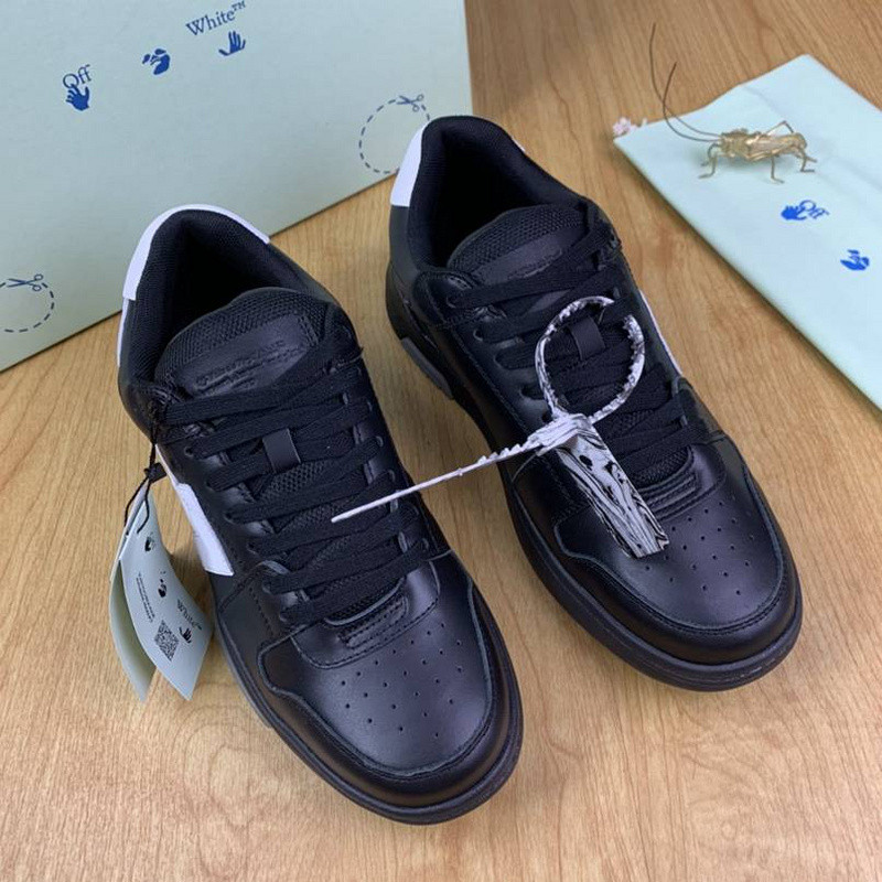 Off-White c/o Virgil Abloh