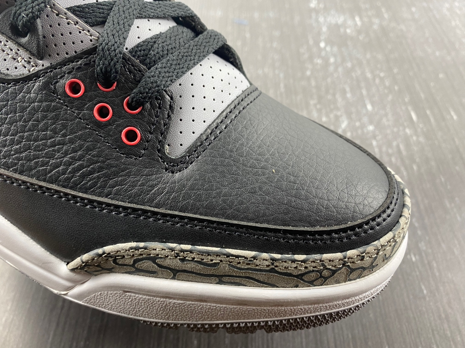 AIR JORDAN 3 BLACK CEMENT 854262-001