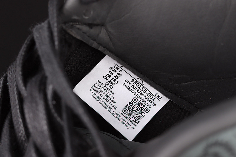 Jordan 4 Retro Kaws Black 930155-001