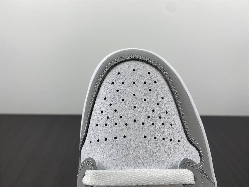 Jordan 1 Mid Wolf Grey Aluminum (W) BQ6472-105