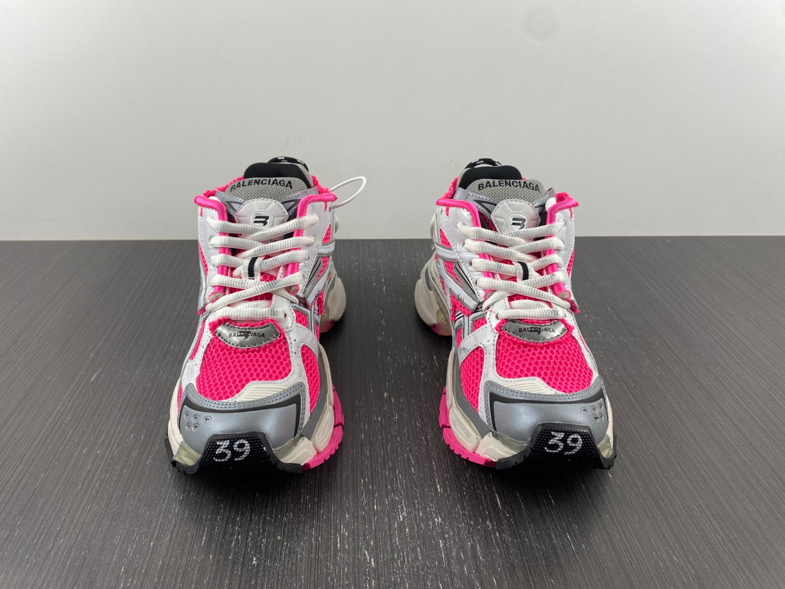 Ba*len*cia*ga runner 677402 w3rbn 9155