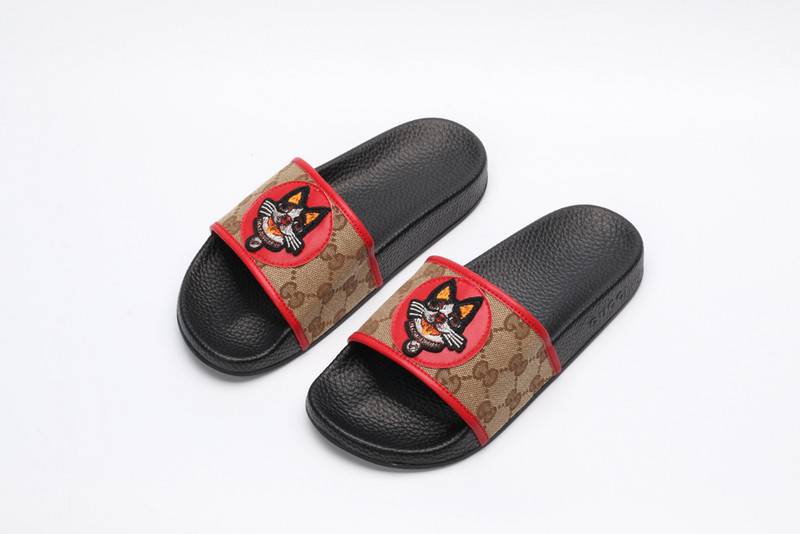 GUC LEATHER SLIDE