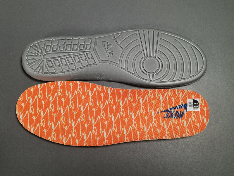 OW X FUTURA X NIKE SB DUNK LOW FLURO ORANGE/BLUE DD0856-801