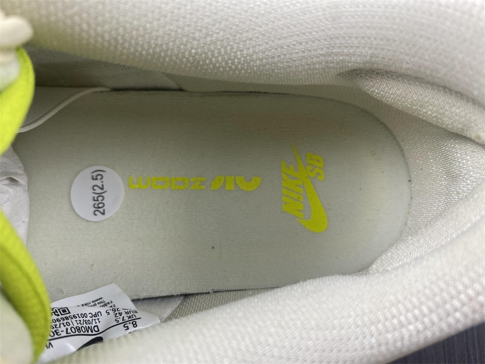 Nike SB Dunk Low Green Apple DM0807-300