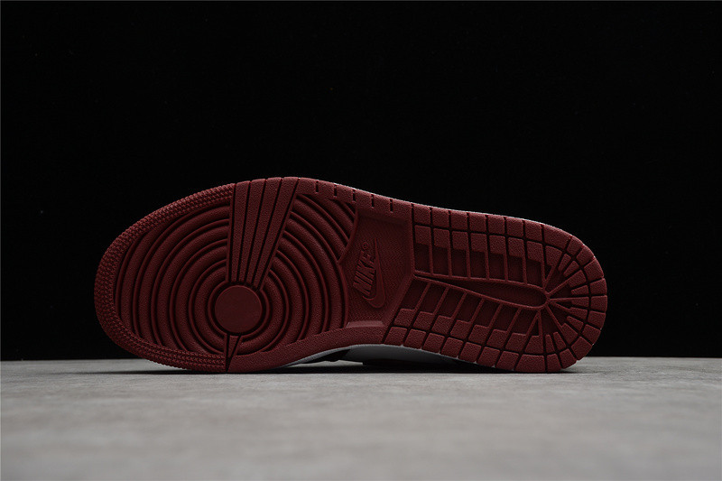 Air Jordan 1 Low “Bronze Eclipse” DC0774-116