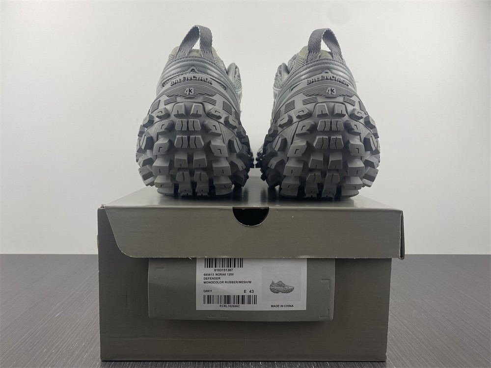 Ba*len*cia*ga bouncer chunky-sole sneakers