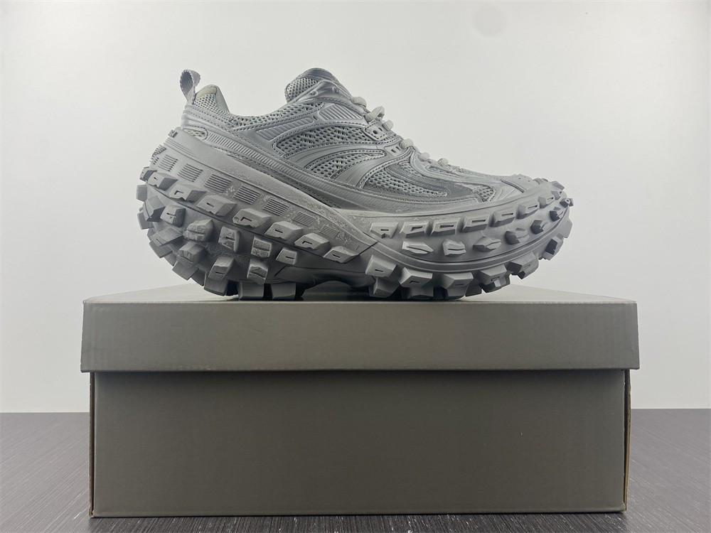 Ba*len*cia*ga bouncer chunky-sole sneakers