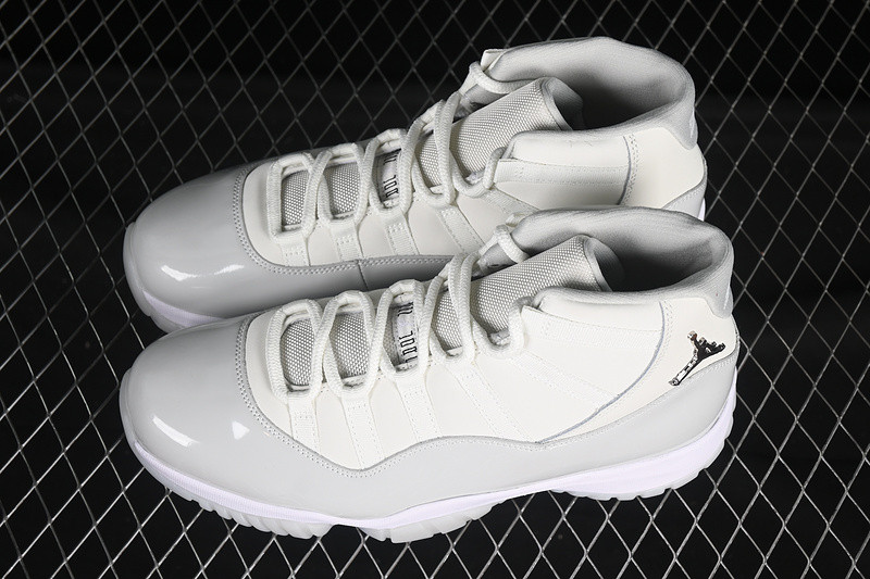 Air Jordan 11 Grand Finale AR0715-110
