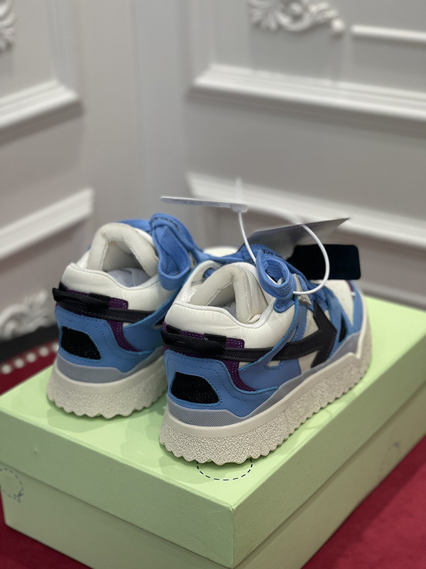 Off-White c/o Virgil Abloh