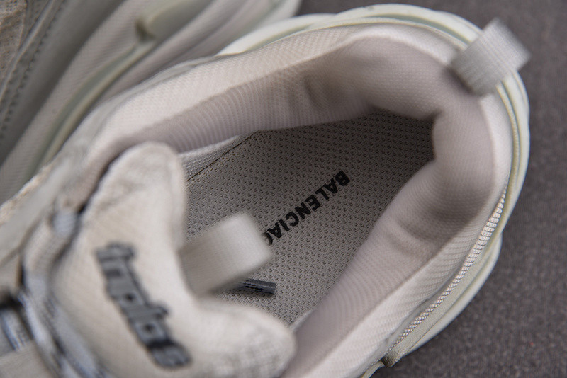 Ba*len*cia*ga triple s 734954 w2fb2 1001