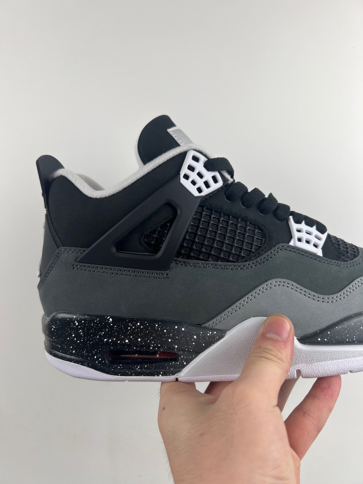 Air Jordan 4 Retro