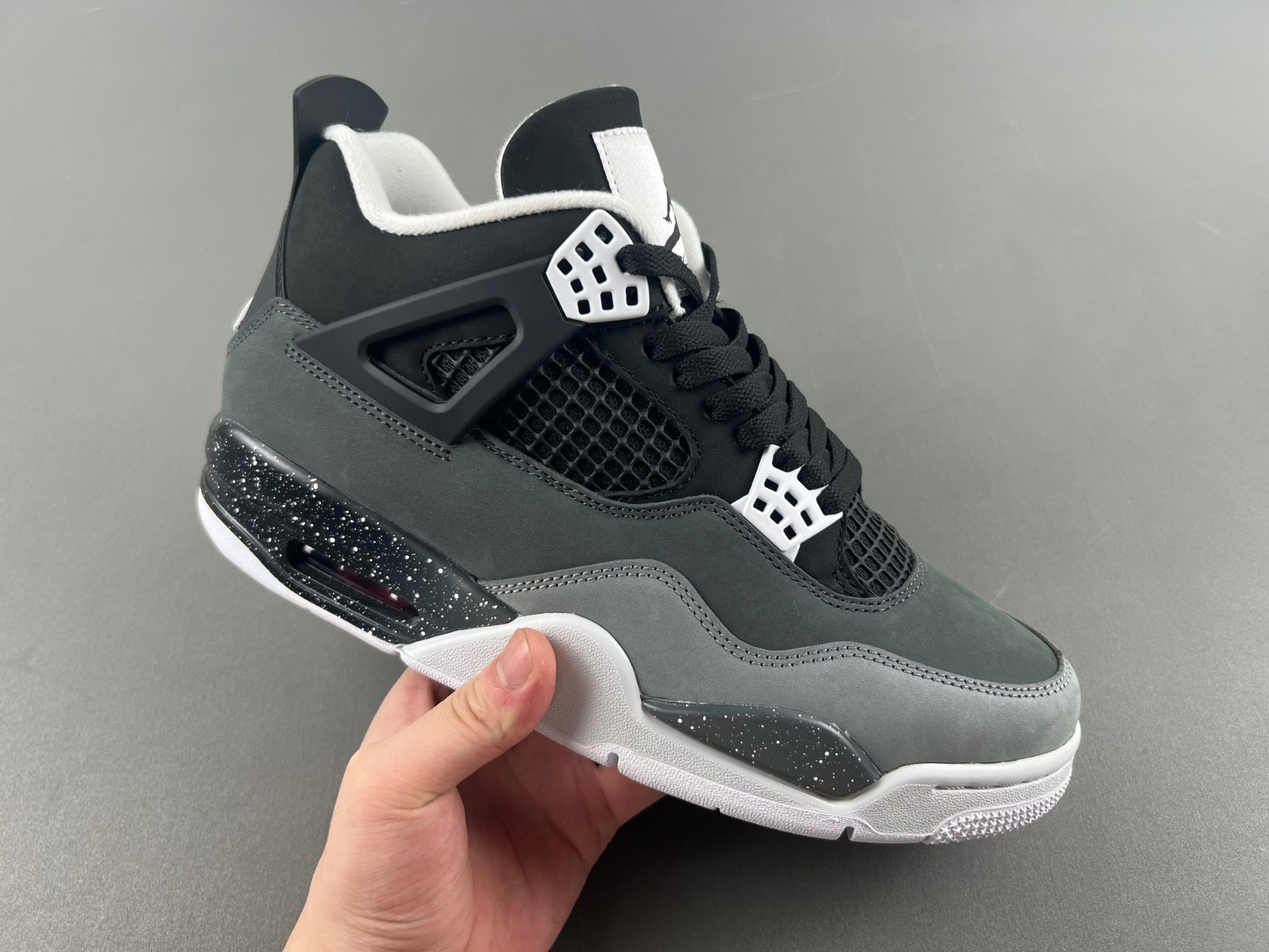 Air Jordan 4 Retro