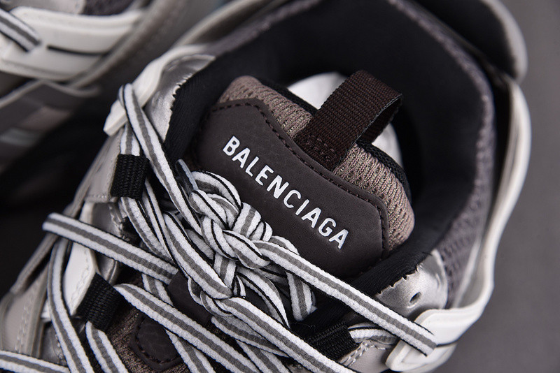 Ba*len*cia*ga track trainer 