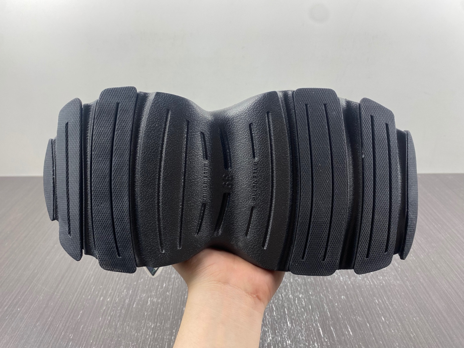 Ba*len*cia*ga blc* hd lace-up sneaker 702416w3ces1000