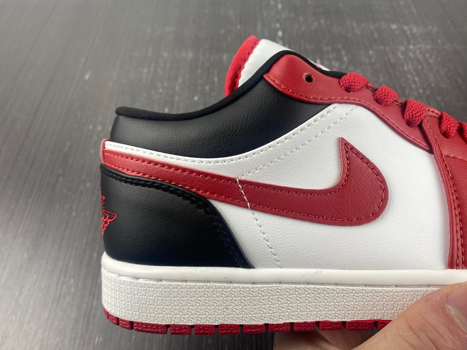 Jordan 1 Low Reverse Black Toe (W) - DC0774-160