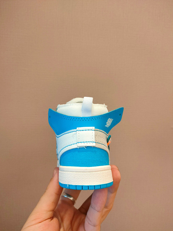 AIR JORDAN 1 KIDS SHOES