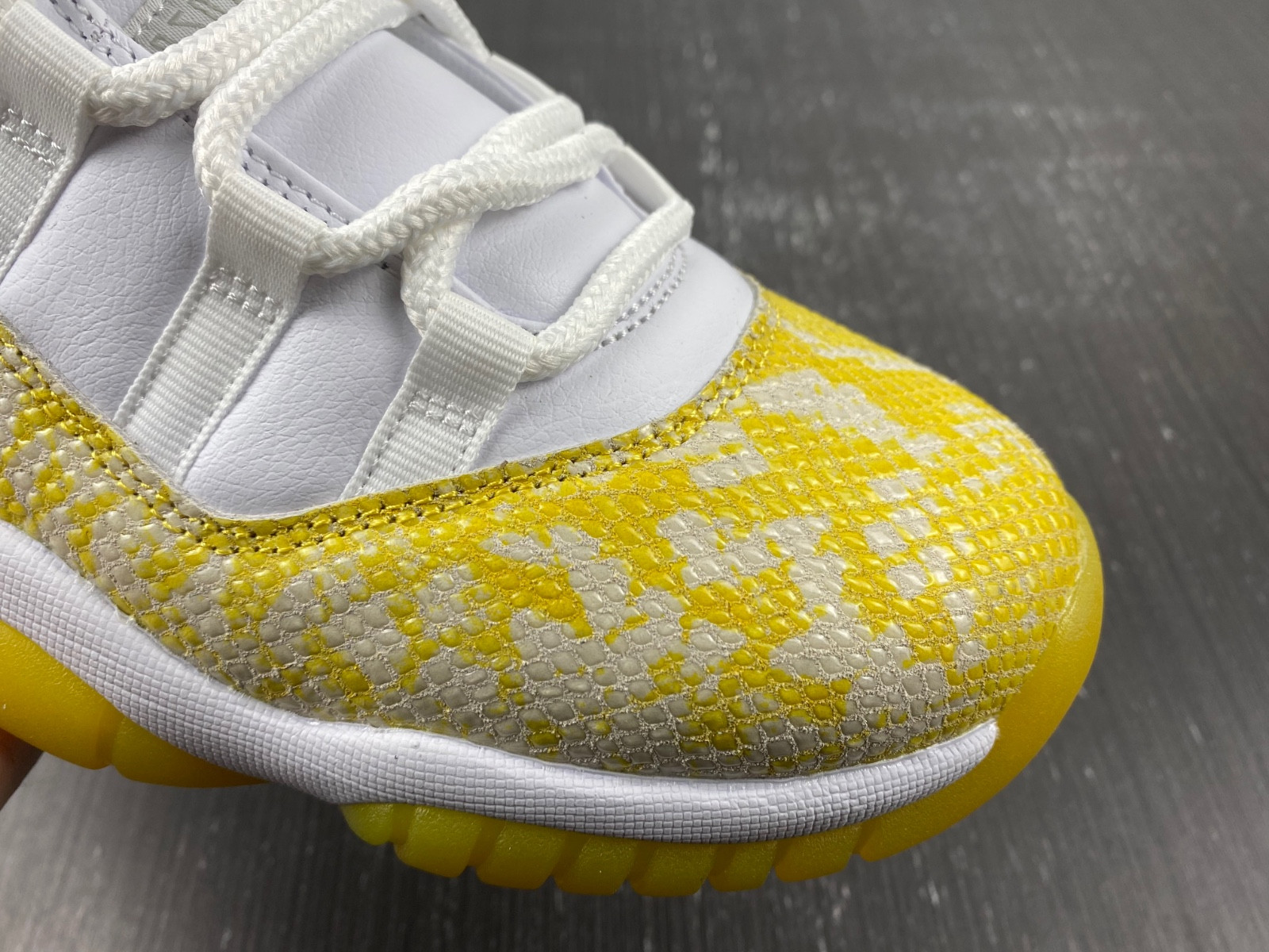 Air Jordan 11 Low WMNS “Yellow Snakeskin” AH7860-107