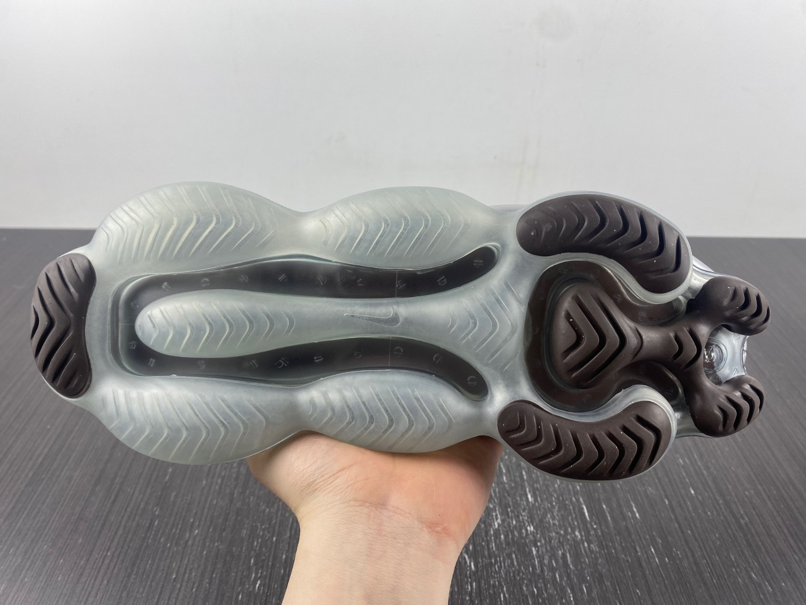 nike air max scorpion tan Ch*0me fd4612-001